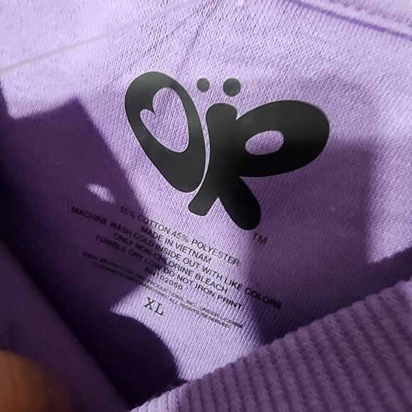 Olivia Rodrigo Vampire women's XL sweatshirt - Picture 4 of 5